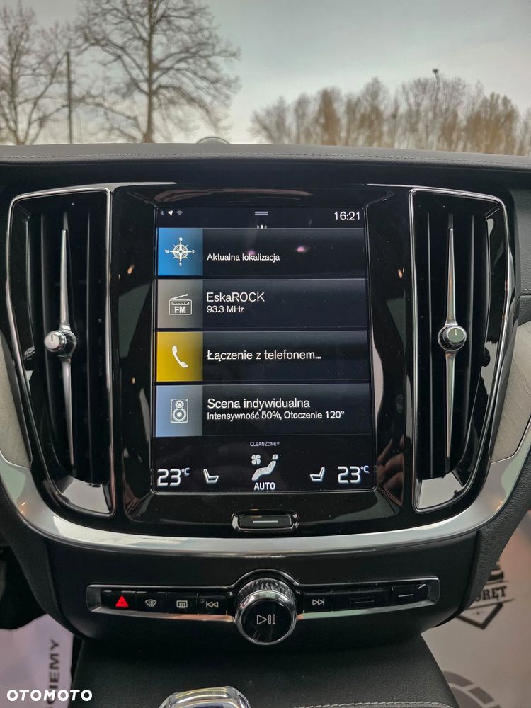 Volvo V60 T6 AWD Twin Engine Geartronic Inscription - 28