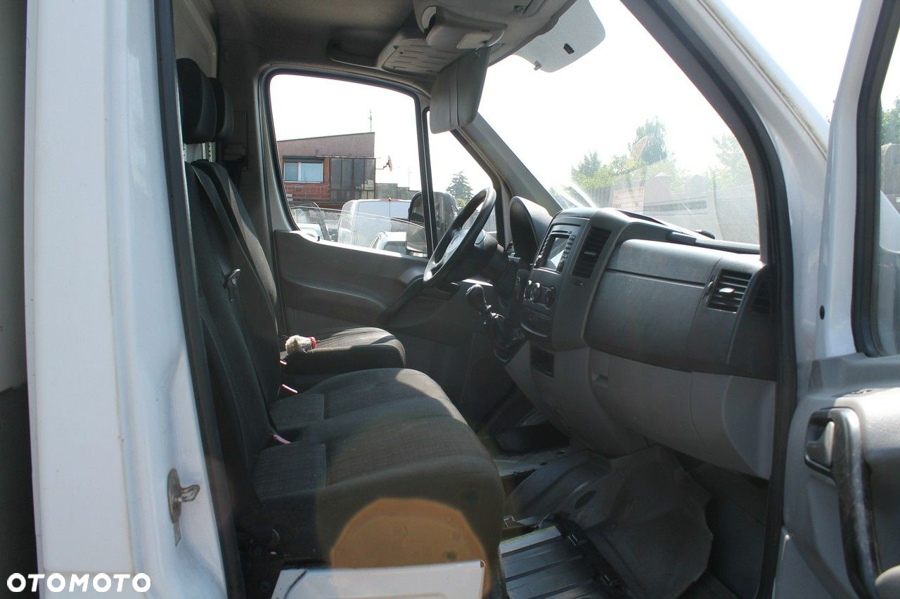 Mercedes-Benz Sprinter - 4