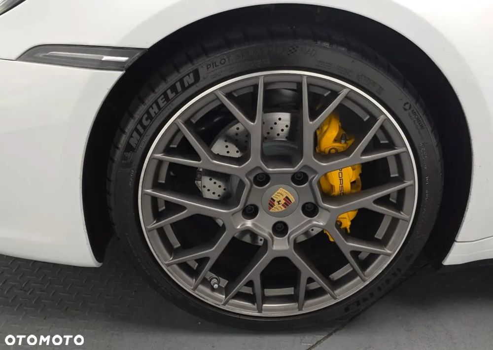 Porsche 911 Carrera PDK - 13
