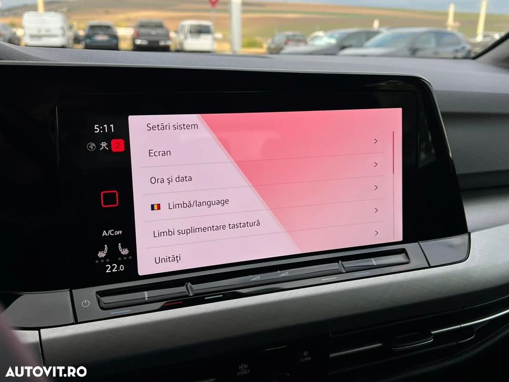 Volkswagen Golf Variant 2.0 TDI DSG Life - 20