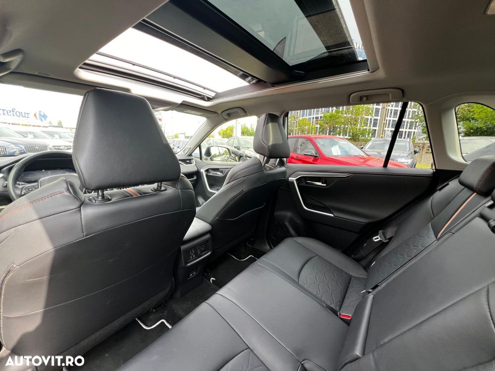 Toyota RAV4 - 15