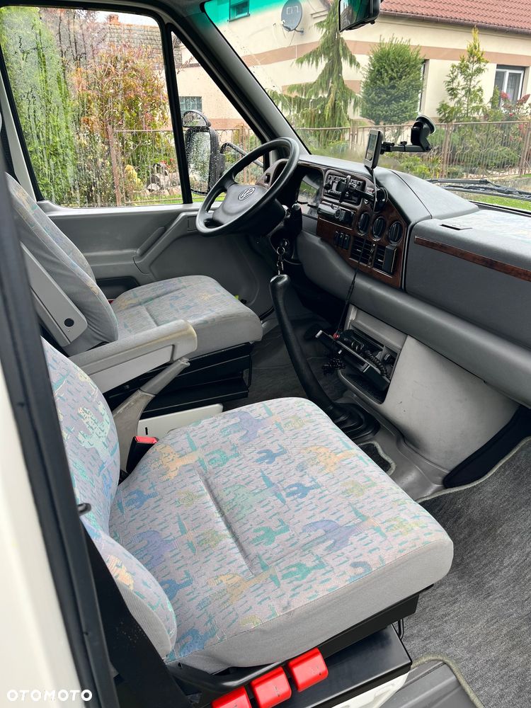 Volkswagen LT - 9
