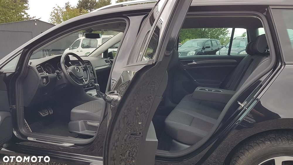 Volkswagen Golf 1.6 TDI SCR DSG Join - 20