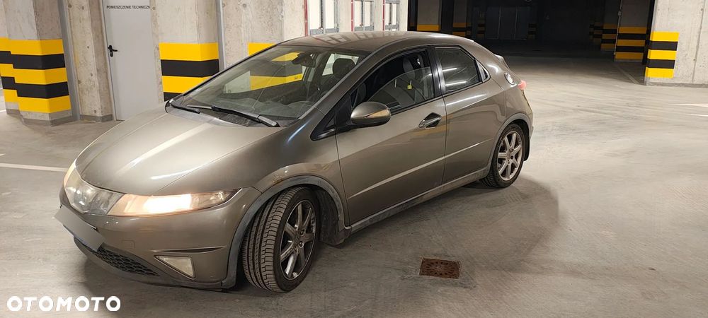 Honda Civic 1.8 Comfort - 3