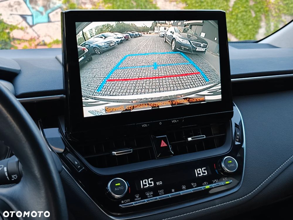 Toyota Corolla 1.8 Hybrid Comfort - 37