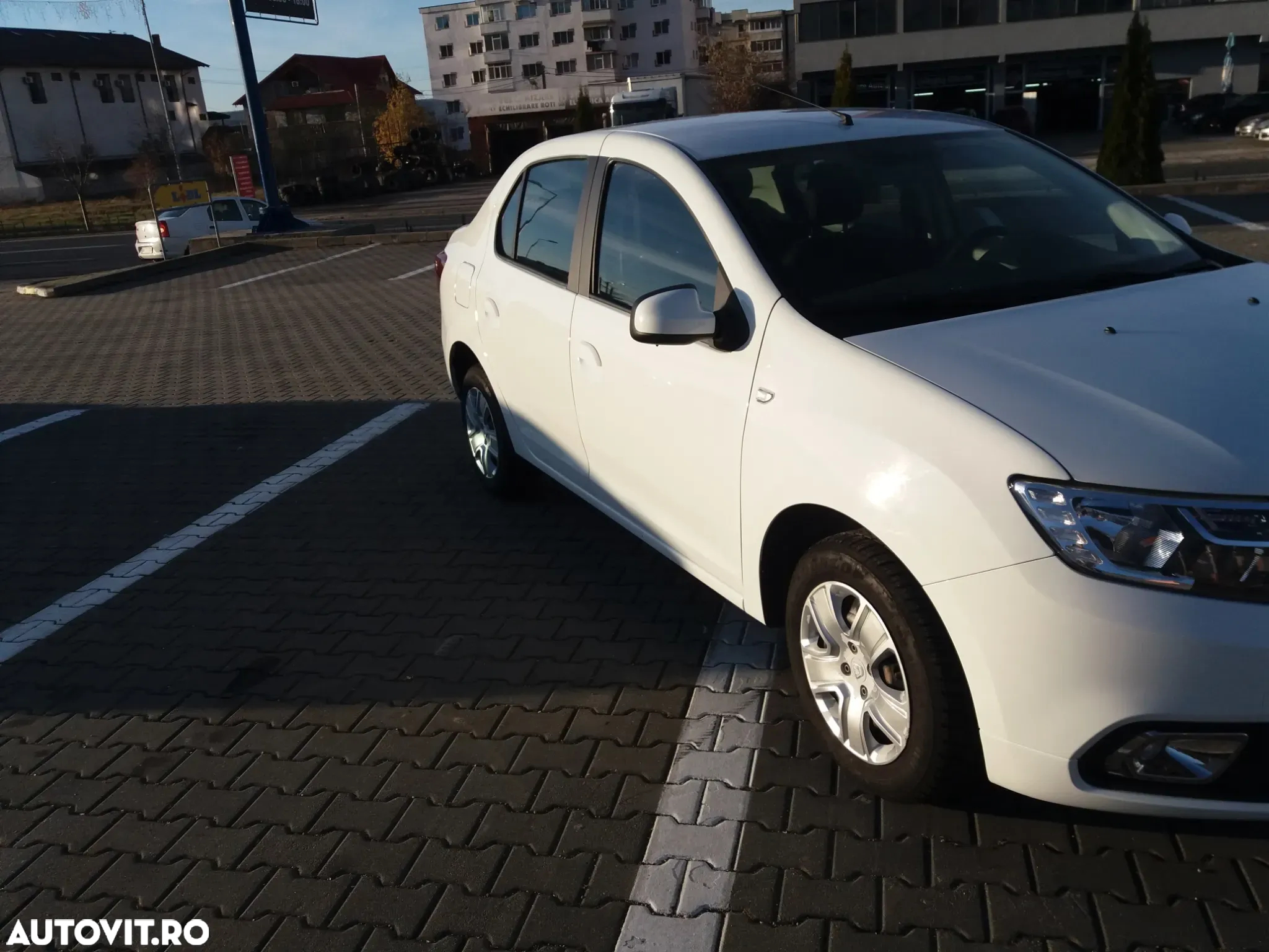 Dacia Logan ECO-G 100 MT6 Comfort - 2