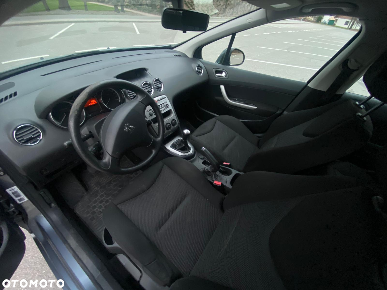 Peugeot 308 - 13