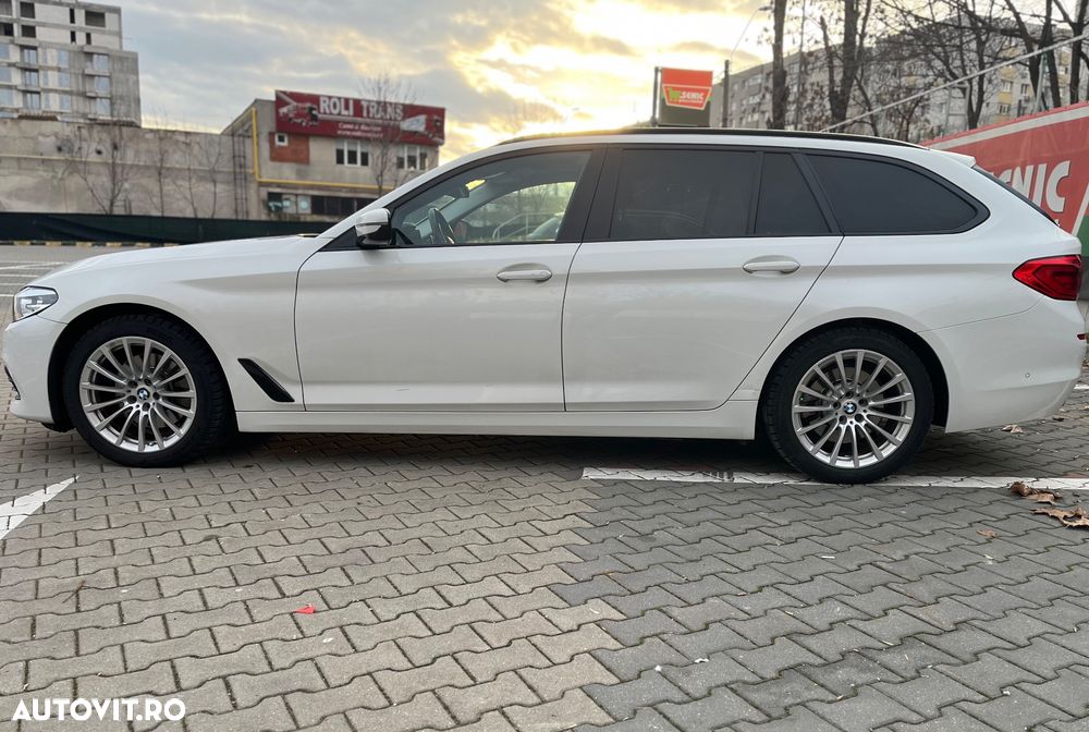 BMW Seria 5 520d Touring Aut. Sport Line - 4
