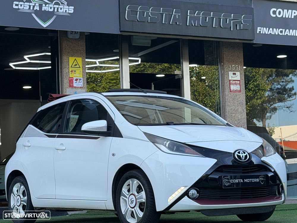 Toyota Aygo x-wave - 2