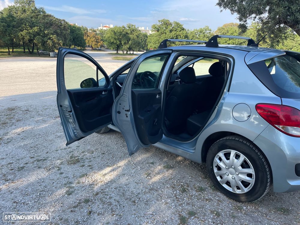 Peugeot 207 1.6 HDi Premium - 9