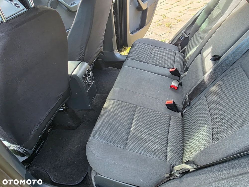 Volkswagen Golf Plus 1.6 TDI DPF Trendline - 14