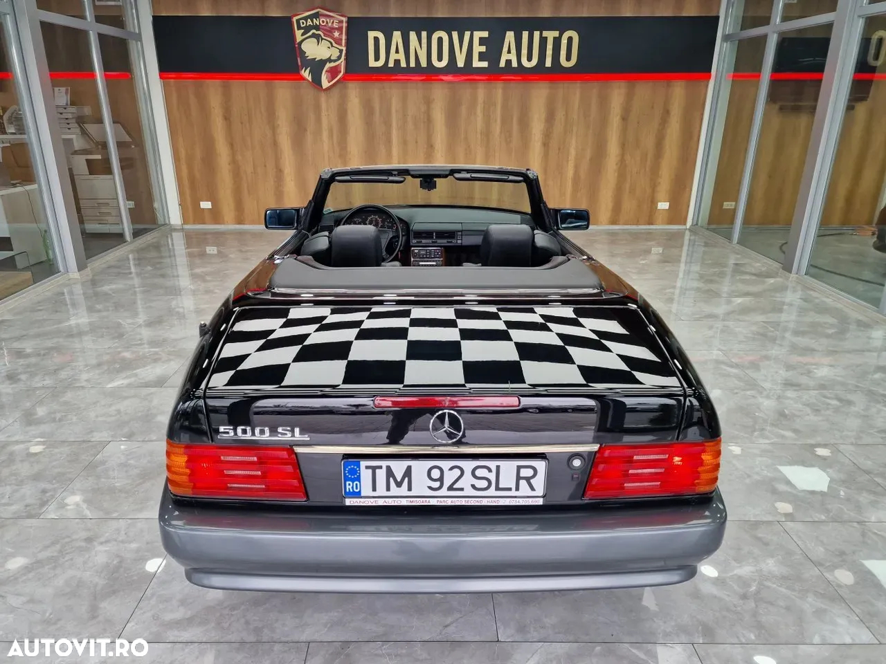 Mercedes-Benz SL - 17