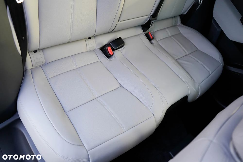Land Rover Range Rover Velar 3.0 P400 mHEV S - 32