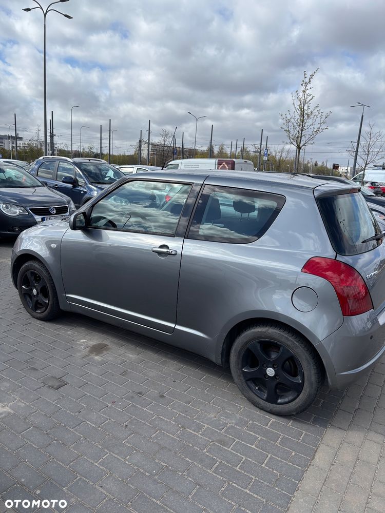 Suzuki Swift 1.3 A-M-T Comfort - 8