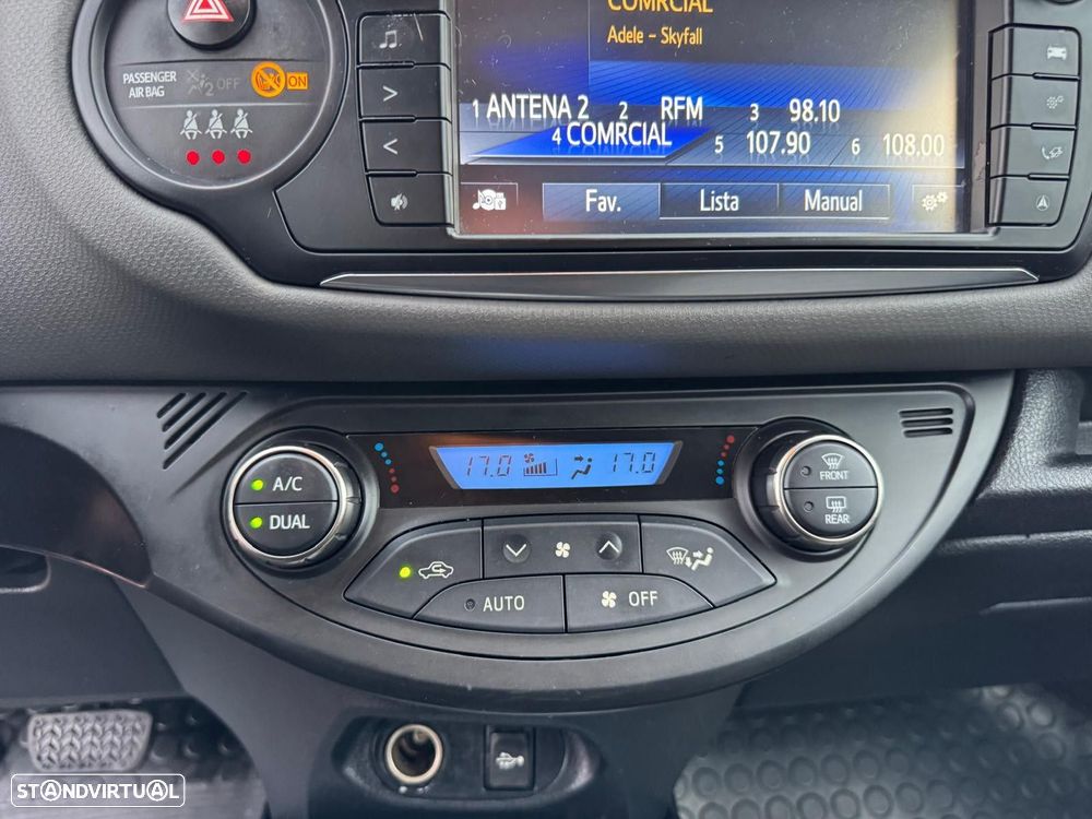 Toyota Yaris 1.5 HSD Comfort+Navi - 20