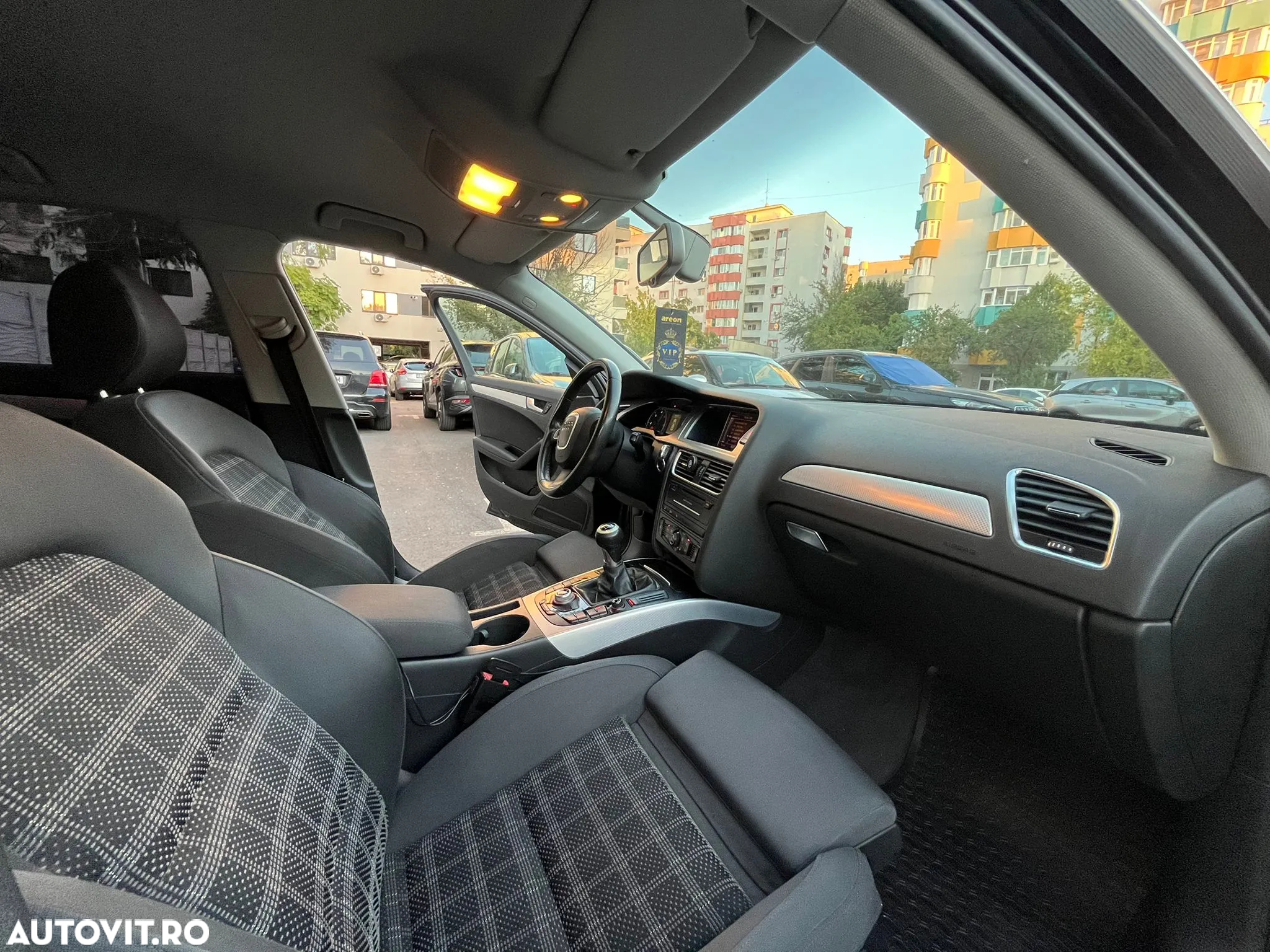 Audi A4 2.0 TDI B8 - 5