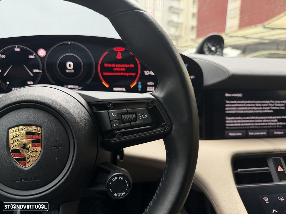Porsche Taycan Cross Turismo 4 - 43