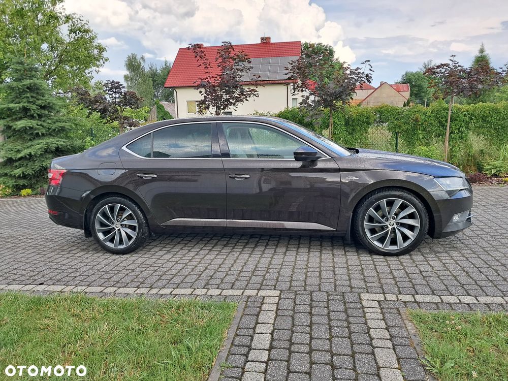 Skoda Superb 2.0 TDI 4x4 L&K DSG - 3