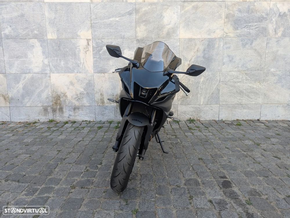 Yamaha YZF R7 - 4