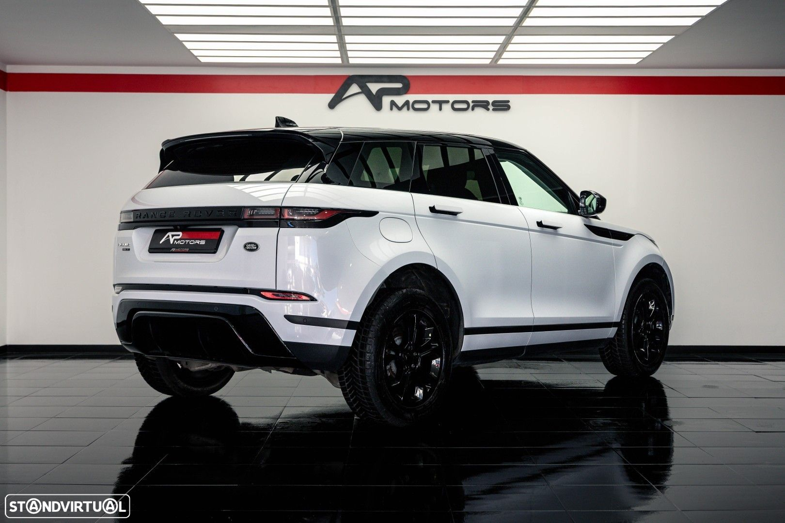 Land Rover Range Rover Evoque 1.5 P300e AWD SE Auto - 4