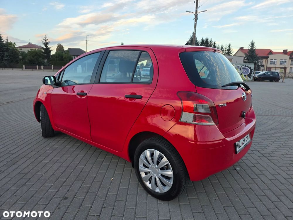 Toyota Yaris - 6
