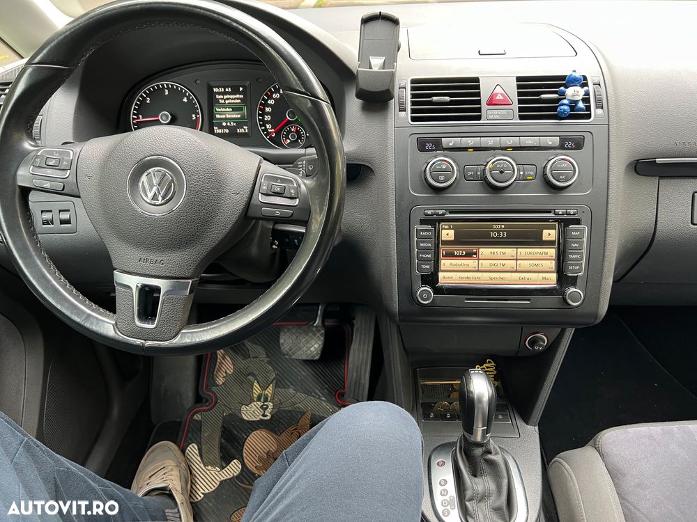 Volkswagen Touran 2.0 TDI DPF BlueMotion Technology DSG Highline - 5
