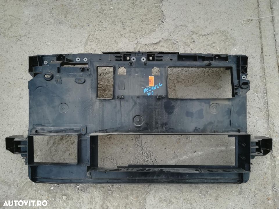 Trager Renault Megane 4 - 1