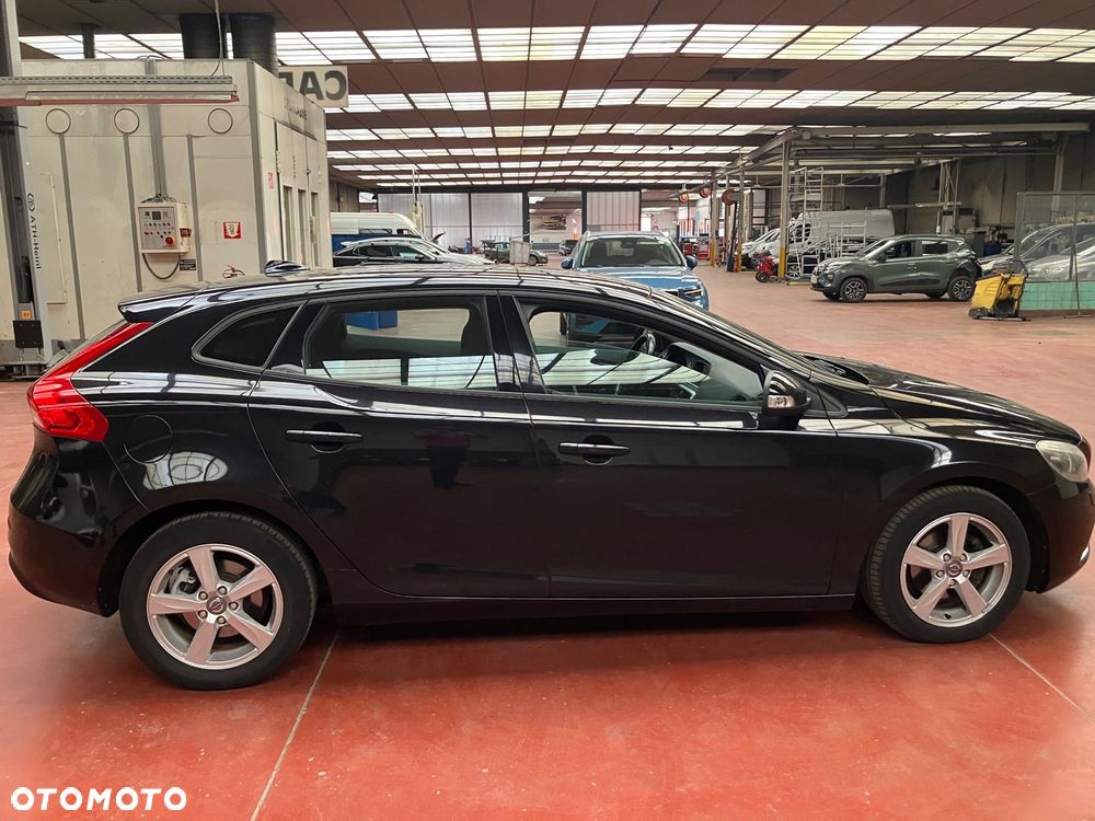 Volvo V40 D2 - 5