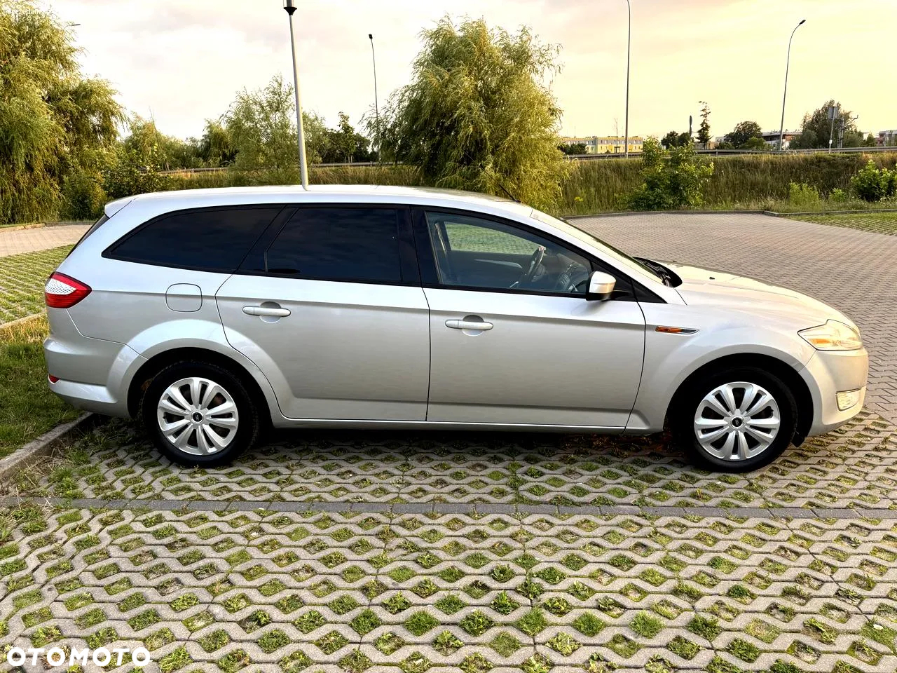 Ford Mondeo - 11