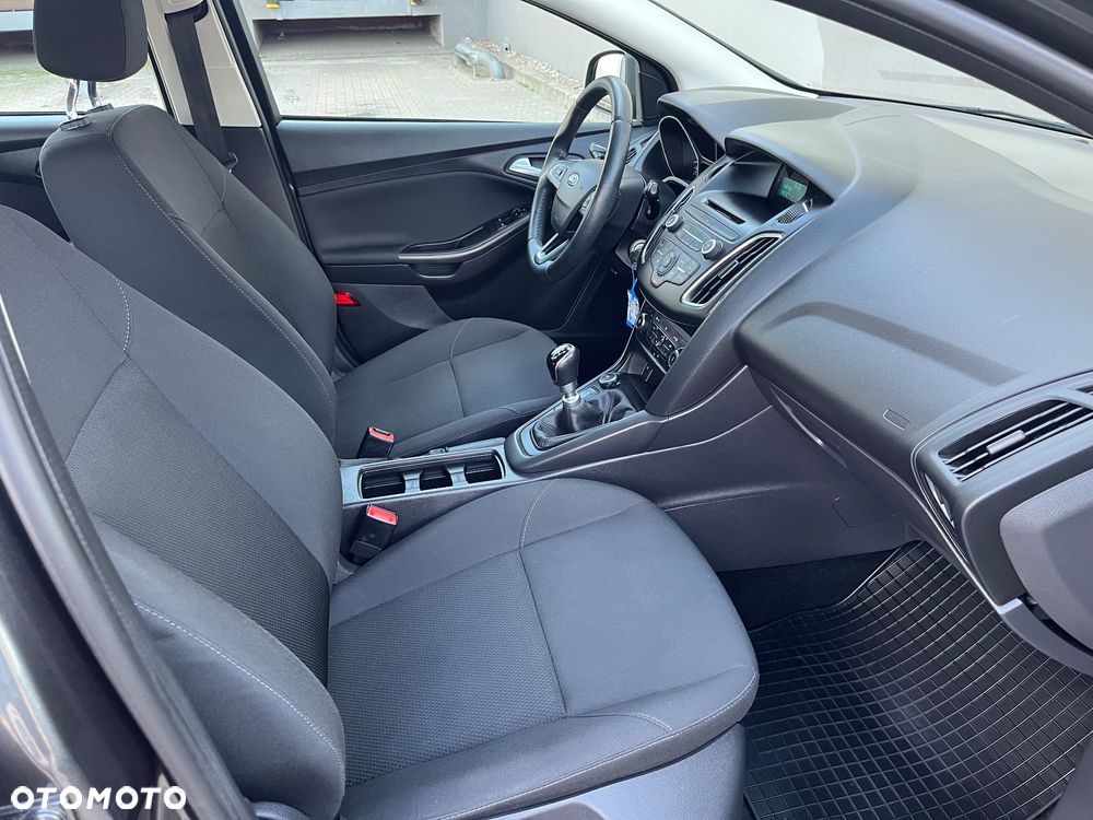 Ford Focus 1.0 EcoBoost Trend Sport - 19