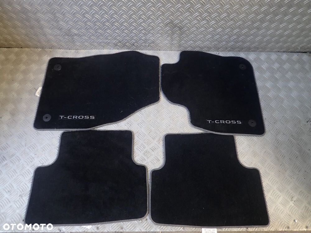 DYWANIKI VW T-CROSS 2GM061270 - 1
