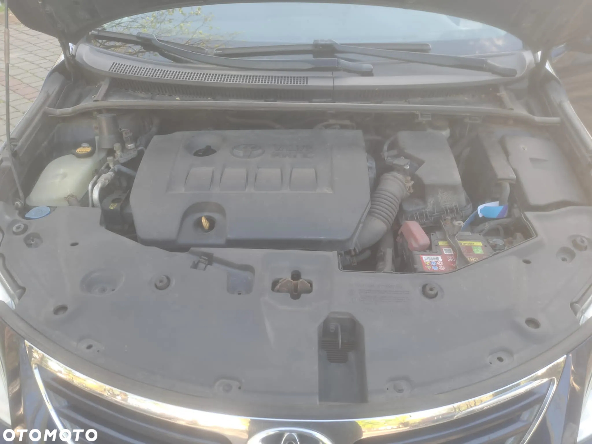 Toyota Avensis 1.8 Luna - 13