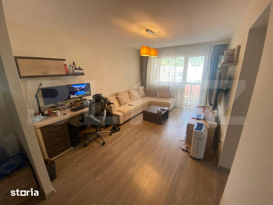 Apartament 2 camere, 50 mp, etaj intermediar, balcon, zona Casa Radio — fotografia 1