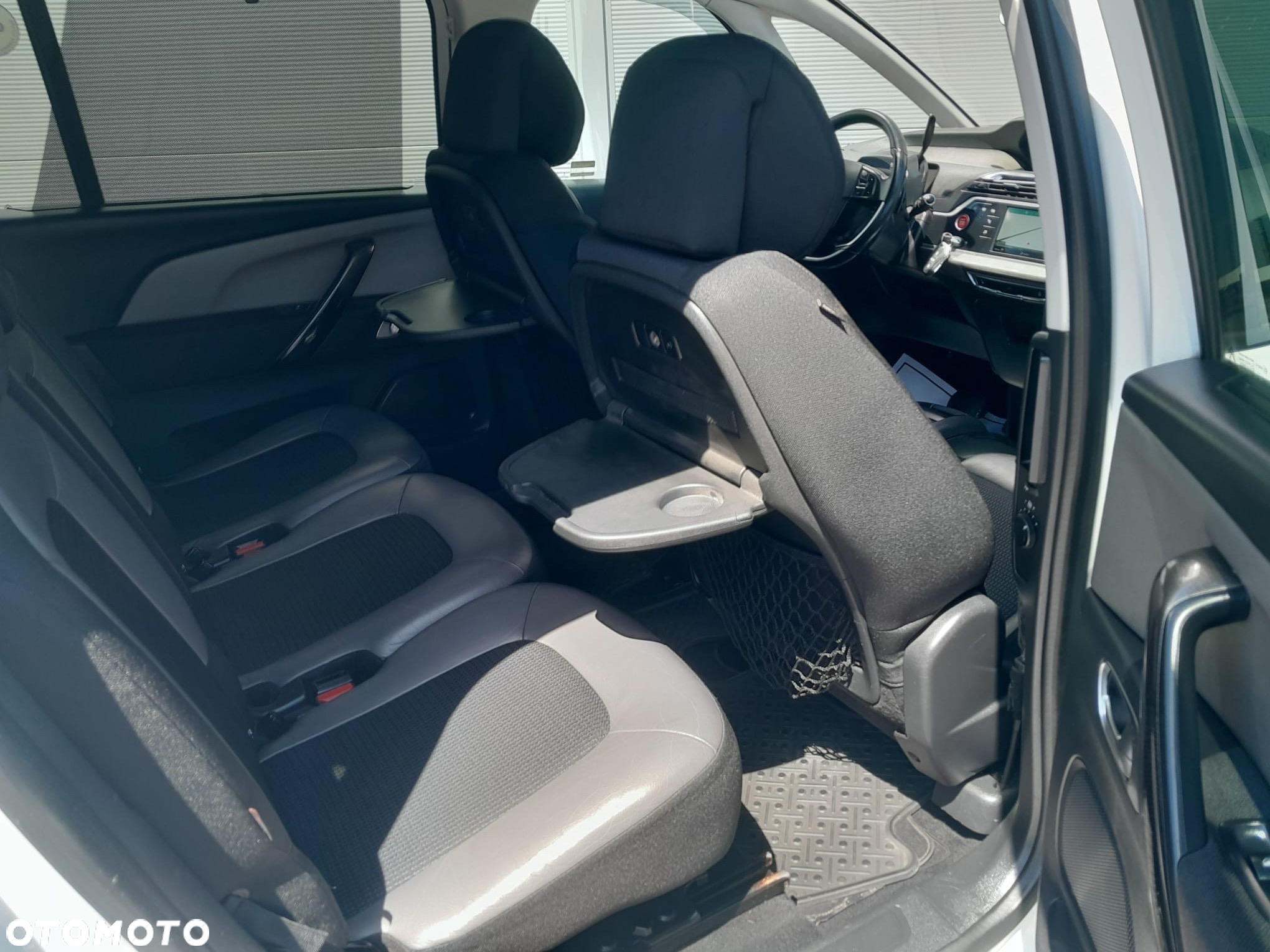 Citroën C4 Grand Picasso BlueHDi 120 EAT6 Exclusive - 29