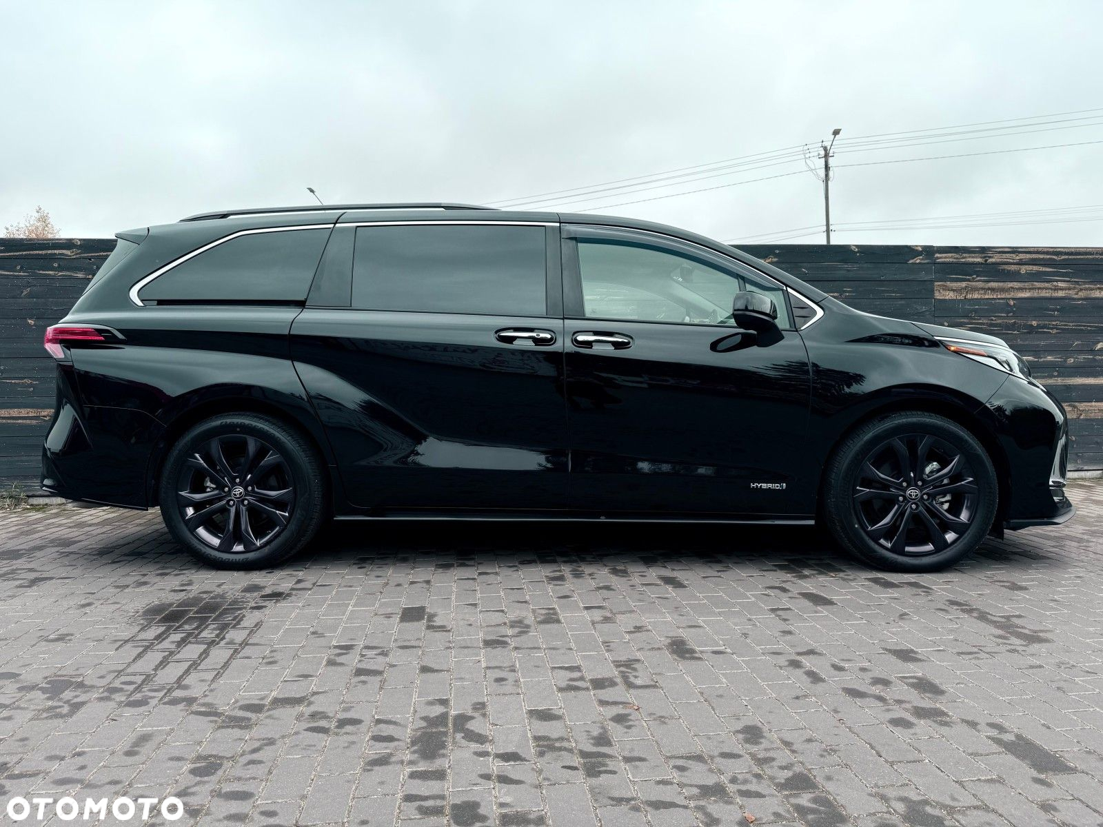Toyota Sienna - 8