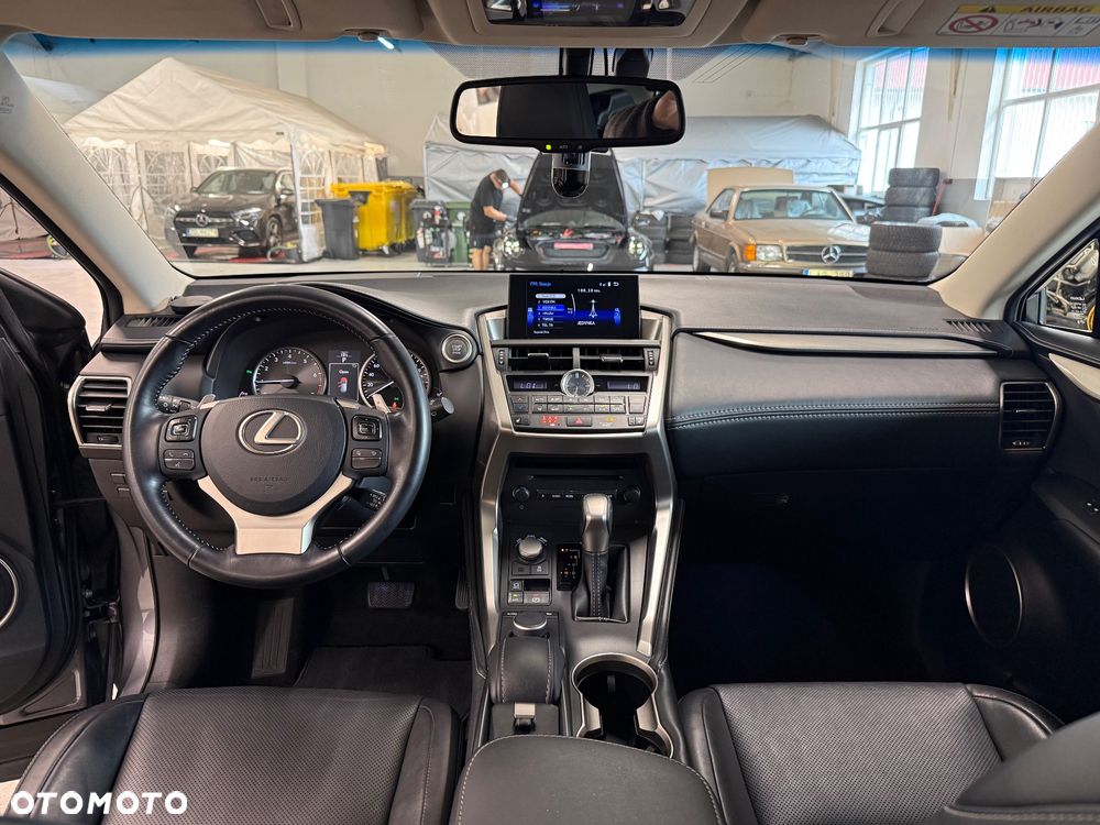 Lexus NX 200t Comfort AWD - 14