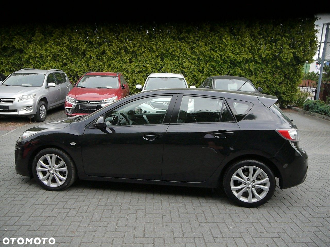 Mazda 3 2.0 Exclusive + - 11