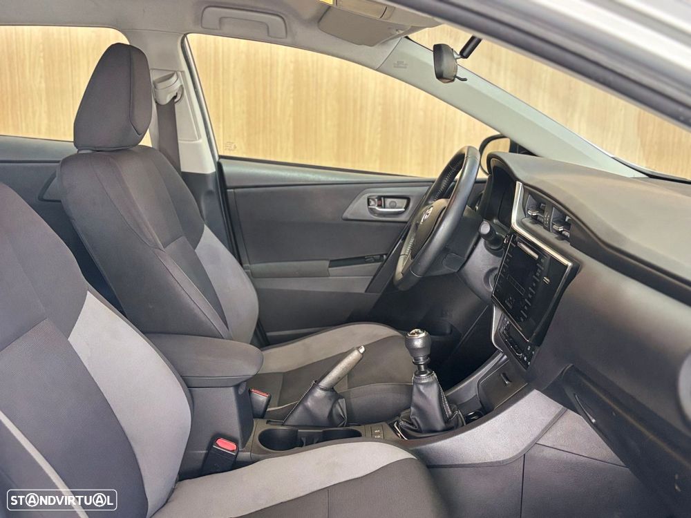 Toyota Auris 1.4 D-4D ACtive - 9