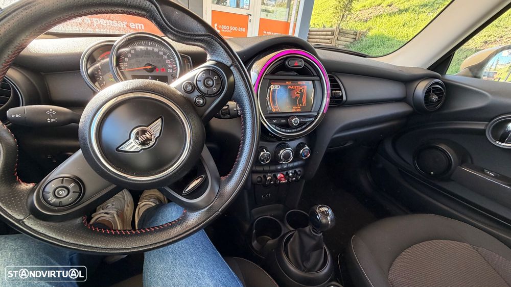 MINI 3 Portas One D - 8