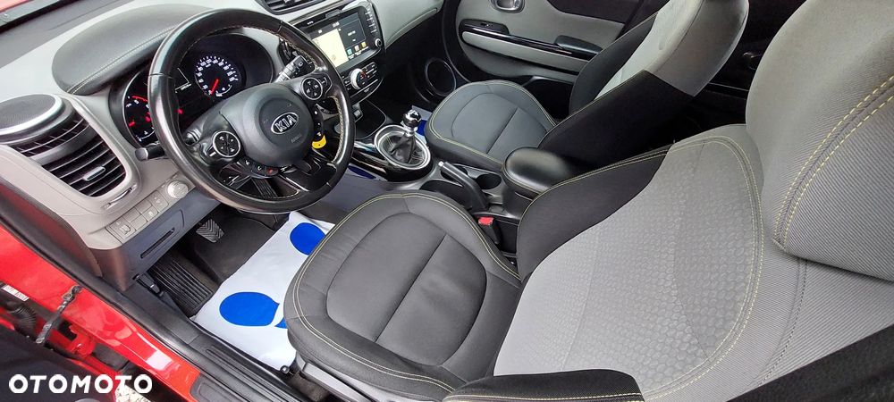 Kia Soul 1.6 CRDI L Business Line - 19