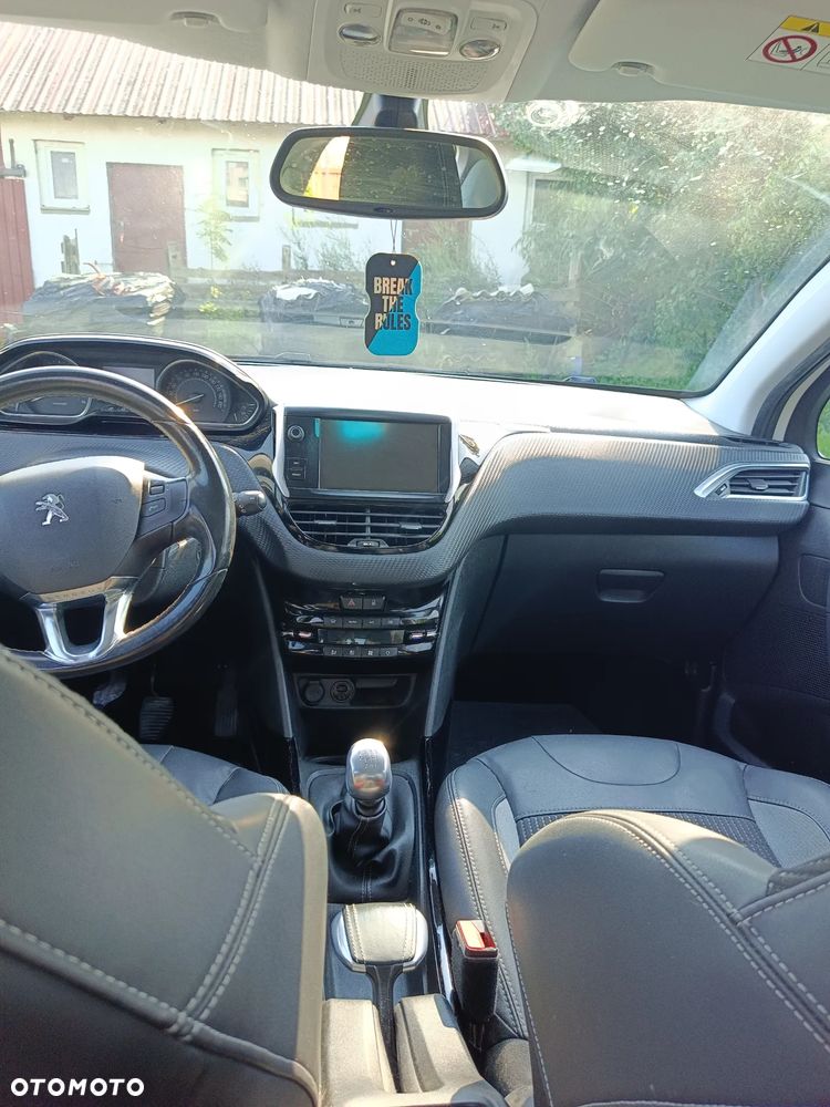 Peugeot 2008 - 16
