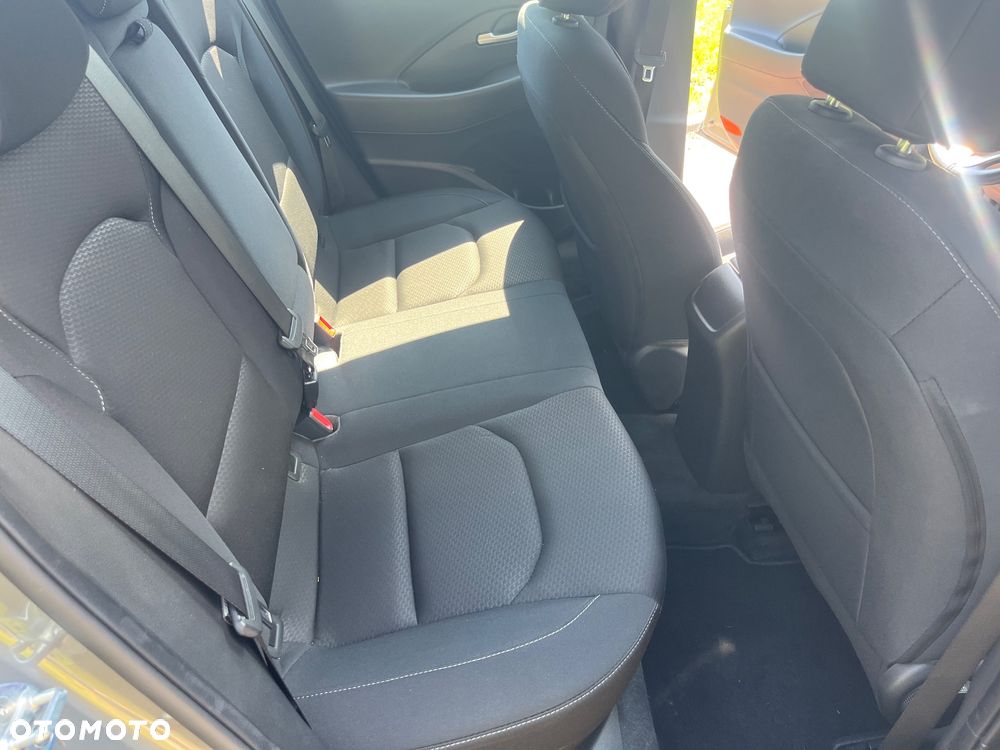 Hyundai i30 1.4 T-GDI Intro Edition - 19