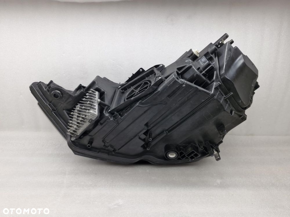 AUDI A6 S6 C8 4K LAMPA PRAWA PRZÓD 4K0941034 - 9