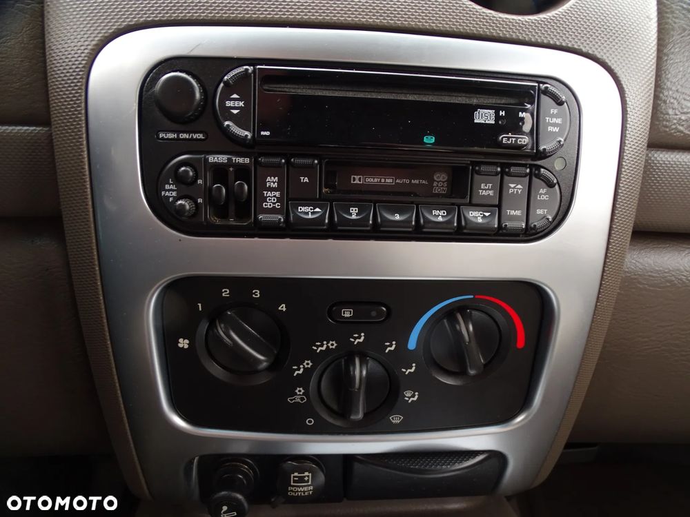 Jeep Liberty - 31