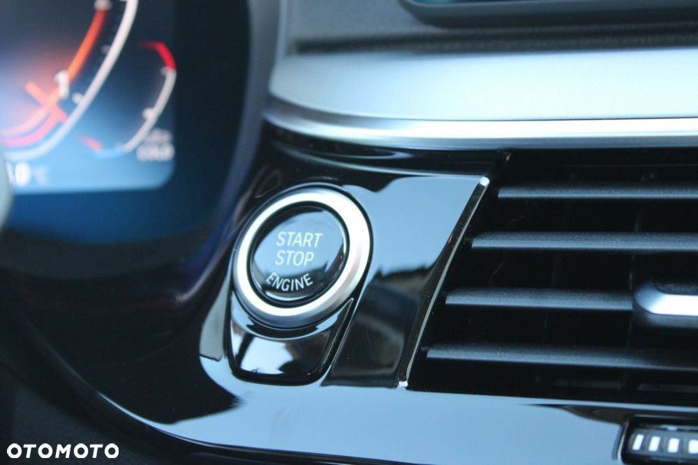 BMW Seria 5 - 32