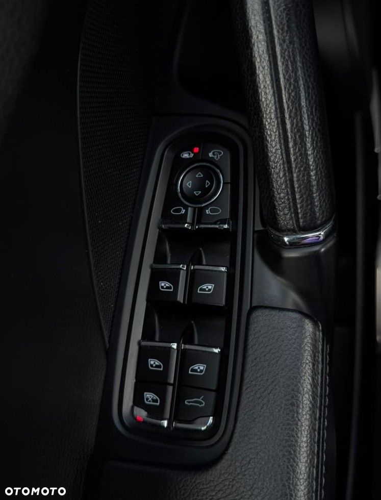 Porsche Cayenne Standard - 18