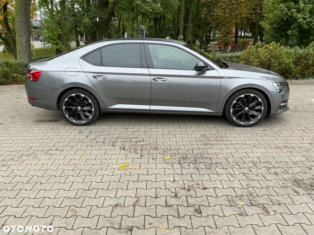 Skoda Superb 2.0 TSI Sportline DSG - 10