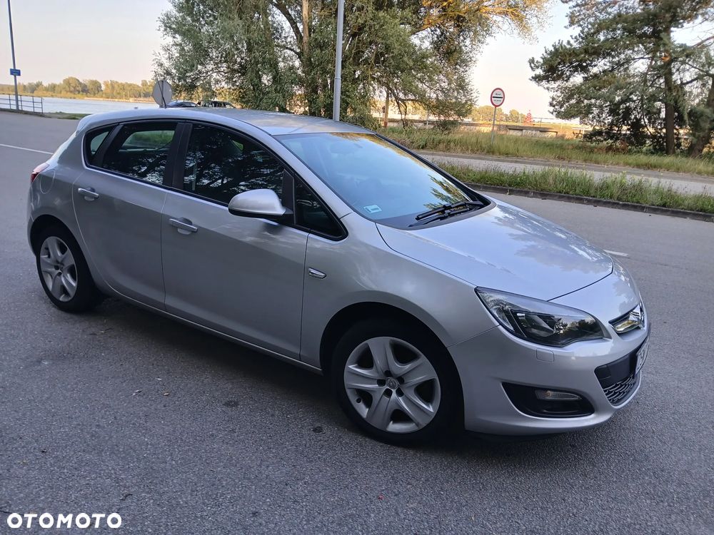 Opel Astra - 2