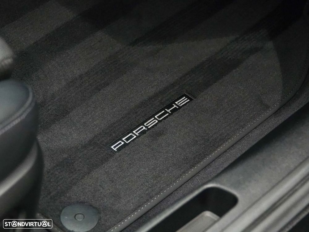 Porsche 911 (992) GT3 Touring Package PDK - 28