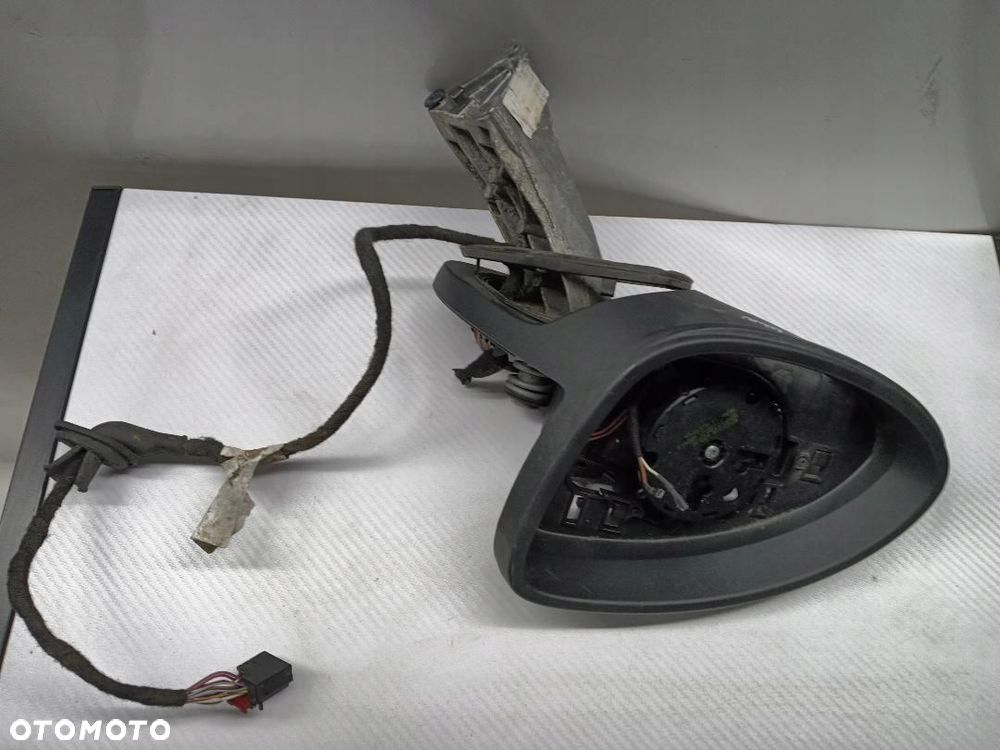 LUSTERKO LEWE 11 PIN PORSCHE CAYENNE 7P5857501 - 4